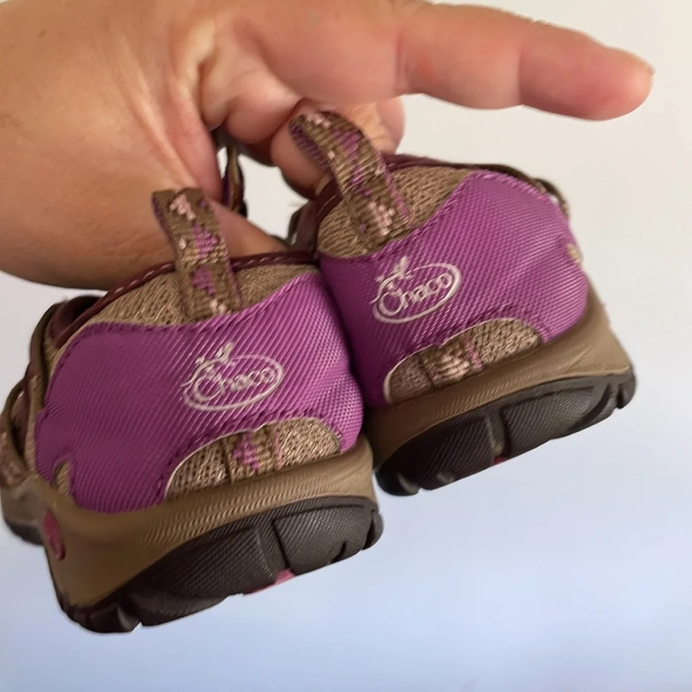 Chaco’s outcross water hiking shoes size 2 purple